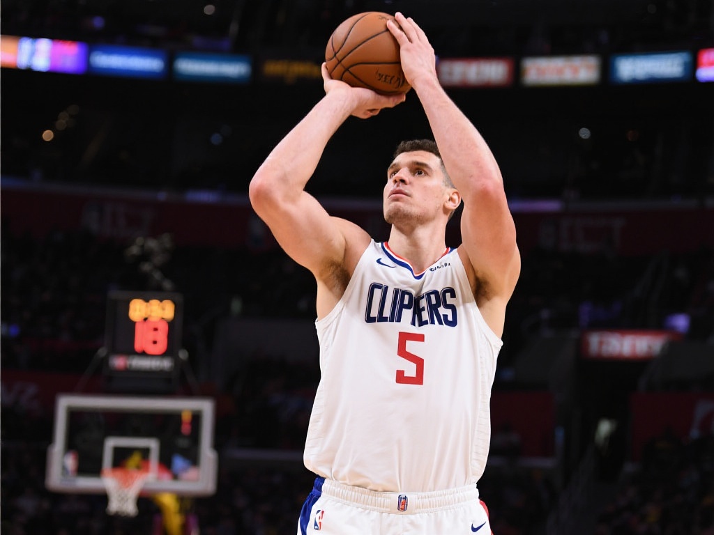  杨瀚森第5场缺阵，夏普空砍31分，开拓者112-115惜败魔术连输两场